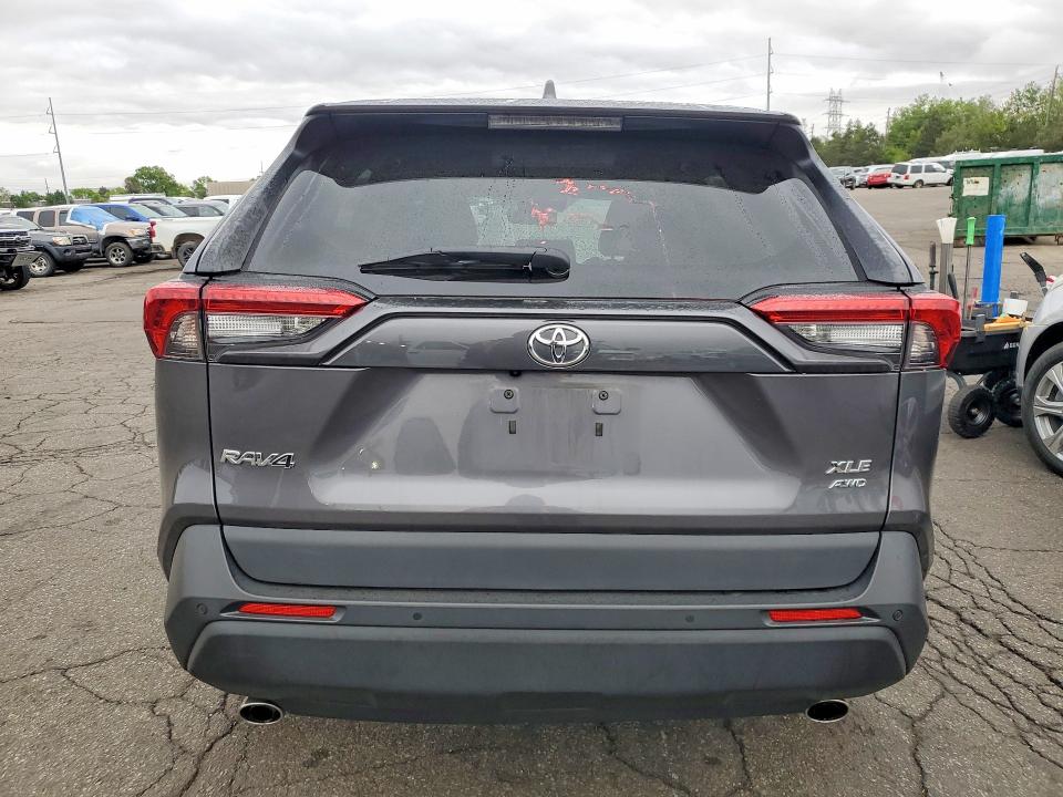 Продажа на аукционе авто 2021 Toyota Rav4, vin: 2T3A1RFV6MC250564, номер лота: 51296576