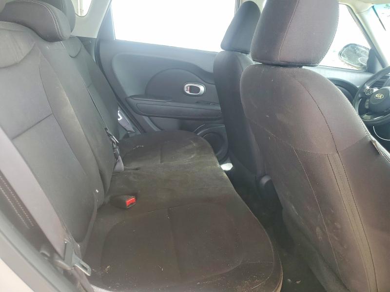 48673136 :رقم المزاد ، KNDJN2A26F7777171 vin ، 2015 Kia Soul مزاد بيع