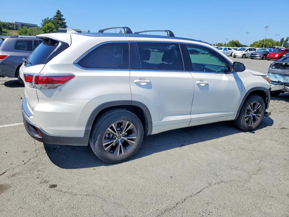 52089456 :رقم المزاد ، 5TDKKRFH3GS163656 vin ، 2016 Toyota Highlander مزاد بيع