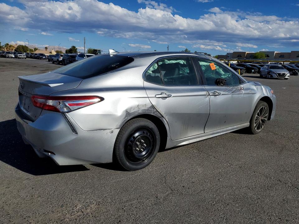 Продажа на аукционе авто 2020 Toyota Camry, vin: 4T1G11AK7LU955632, номер лота: 49324516