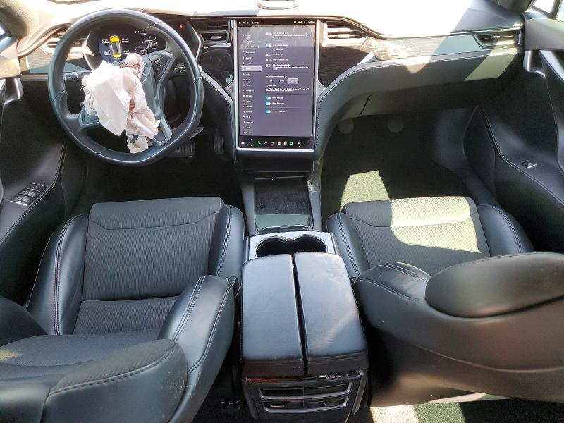 51371646 :رقم المزاد ، 5YJSA1E27JF280895 vin ، 2018 Tesla Model S مزاد بيع