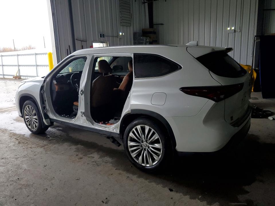 Продажа на аукционе авто 2024 Toyota Highlander Hybrid, vin: 5TDEBRCH2RS609252, номер лота: 48854986