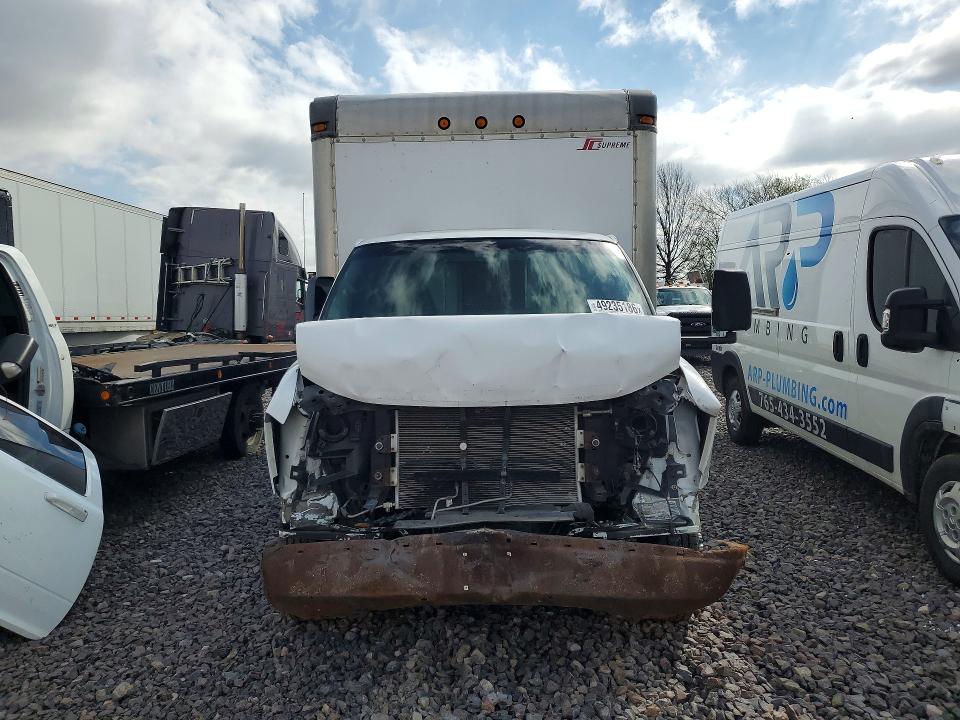 49235186 :رقم المزاد ، 1GBJG31U851233133 vin ، 2005 Chevrolet Express G3500 مزاد بيع