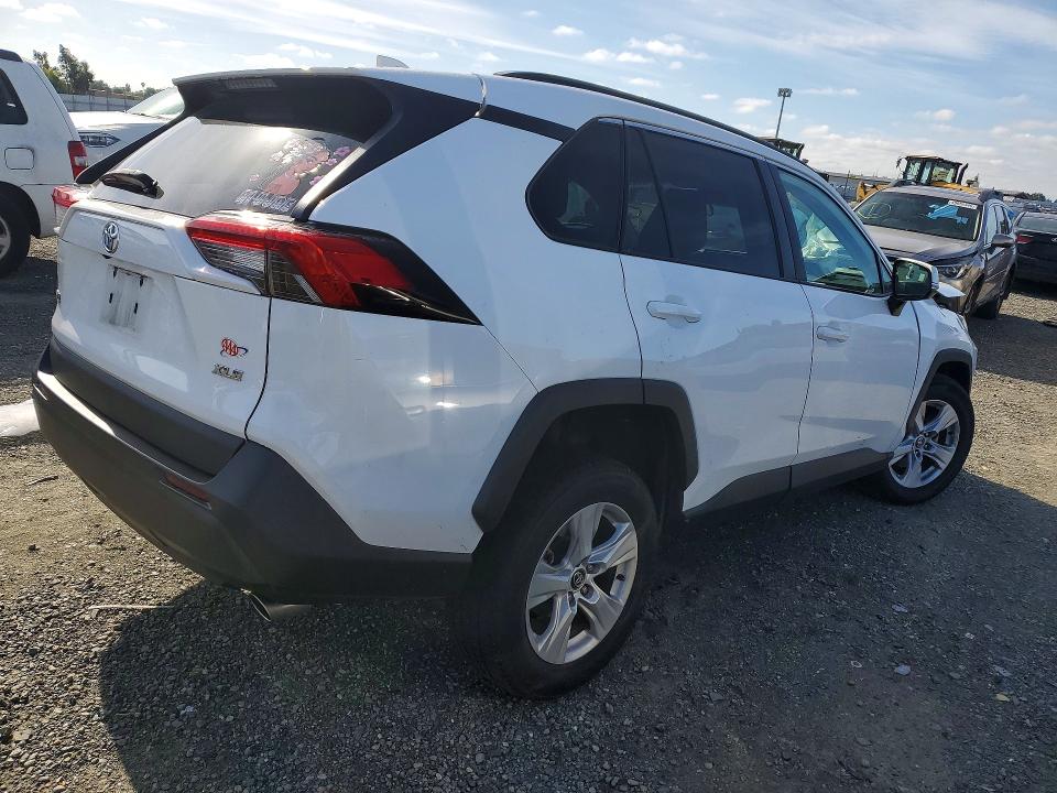 Продажа на аукционе авто 2021 Toyota Rav4, vin: 2T3W1RFV6MW116500, номер лота: 49958226