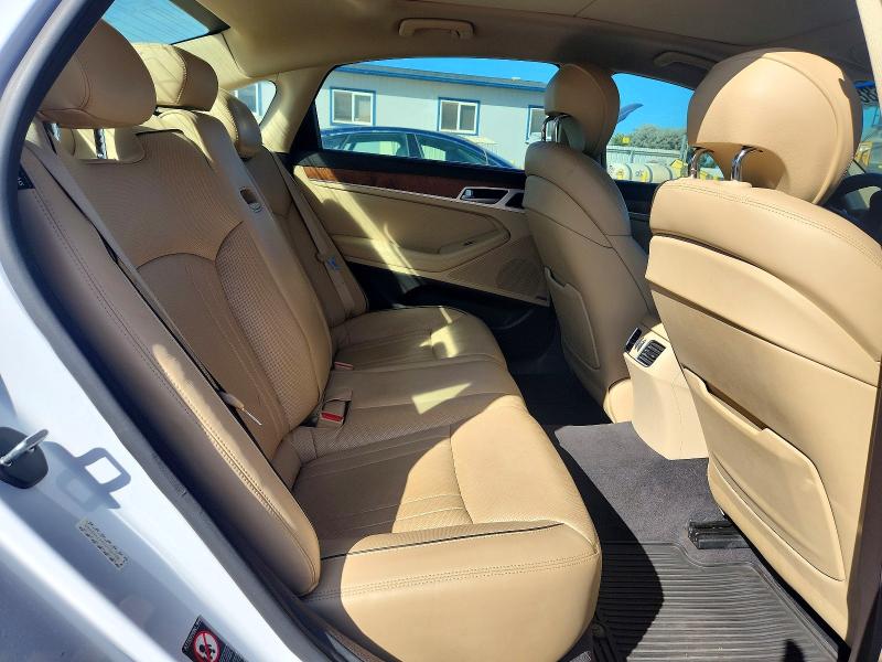 Продаж на аукціоні авто 2015 Hyundai Genesis, vin: KMHGN4JF5FU102708, номер лоту: 46884186
