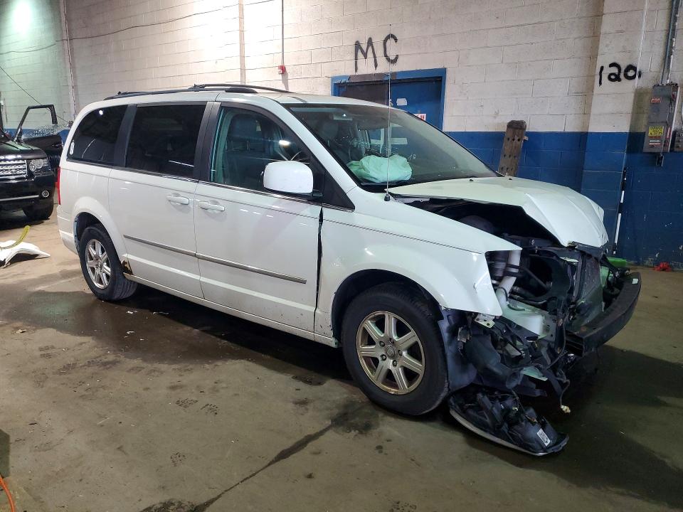 2010 Chrysler Town & Country მანქანა იყიდება აუქციონზე, vin: 2A4RR5D17AR104287, აუქციონის ნომერი: 49311446