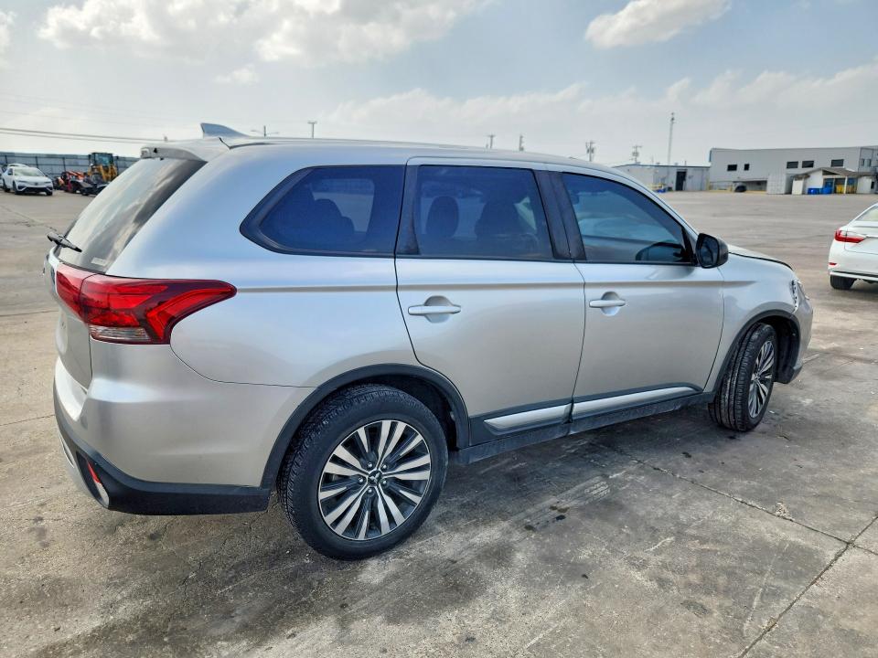 Продаж на аукціоні авто 2020 Mitsubishi Outlander, vin: JA4AZ3A37LZ026464, номер лоту: 51529786