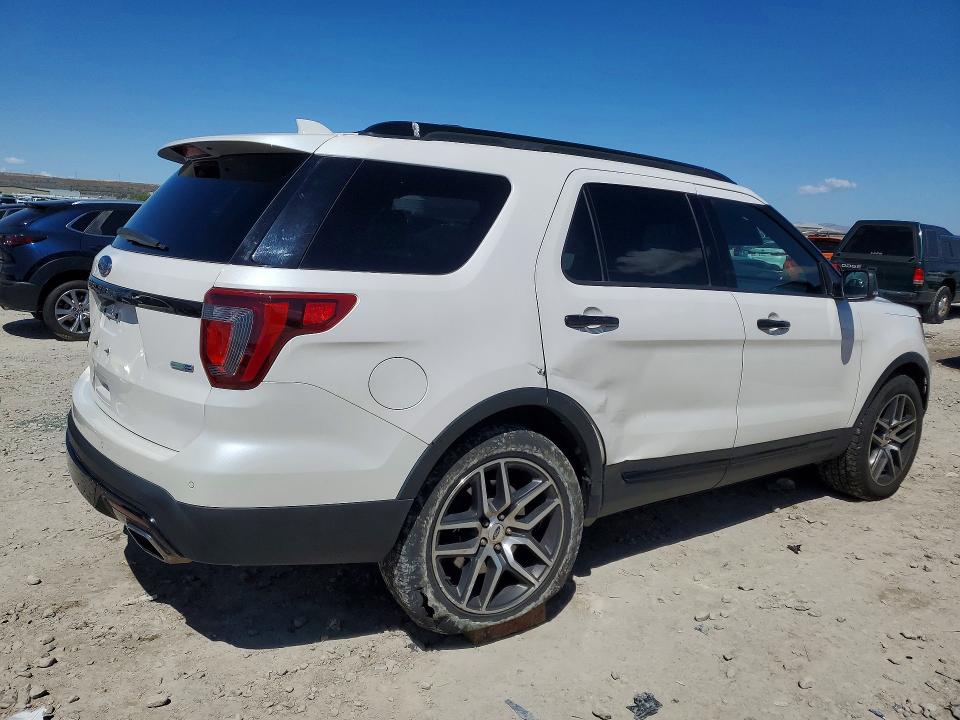 51040206 :رقم المزاد ، 1FM5K8GT2HGC76788 vin ، 2017 Ford Explorer مزاد بيع