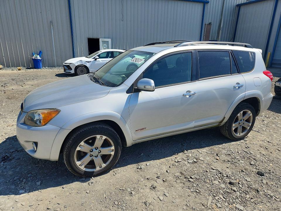 49424956 :رقم المزاد ، JTMRK4DV6B5099380 vin ، 2011 Toyota Rav4 مزاد بيع