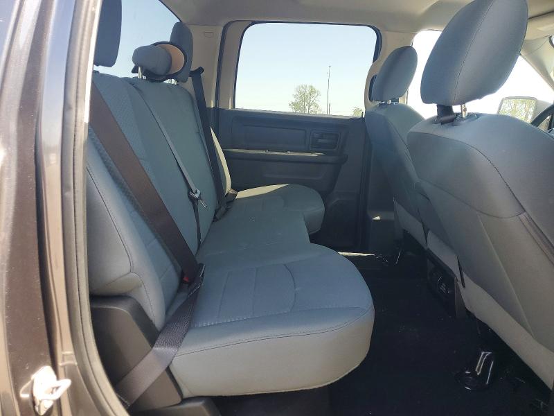 48332526 :رقم المزاد ، 1C6RR6KG3KS726914 vin ، 2019 Ram 1500 Classic مزاد بيع