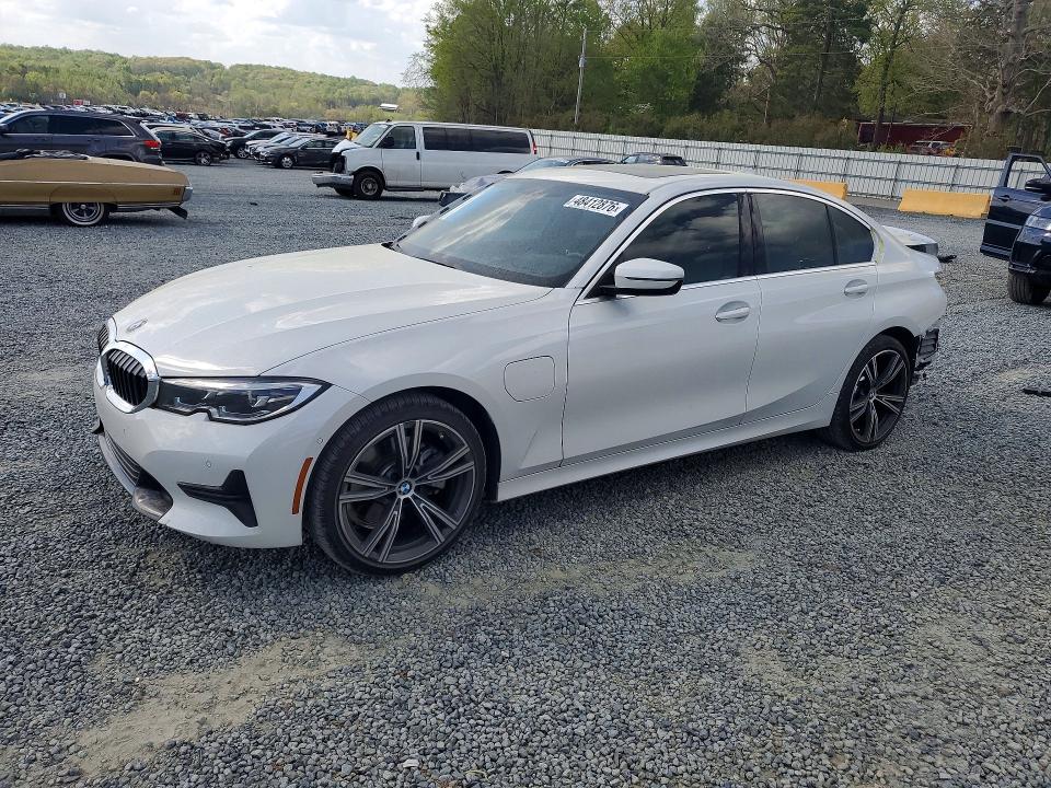 48412876 :رقم المزاد ، 3MW5P7J02M8B65386 vin ، 2021 Bmw 330e مزاد بيع