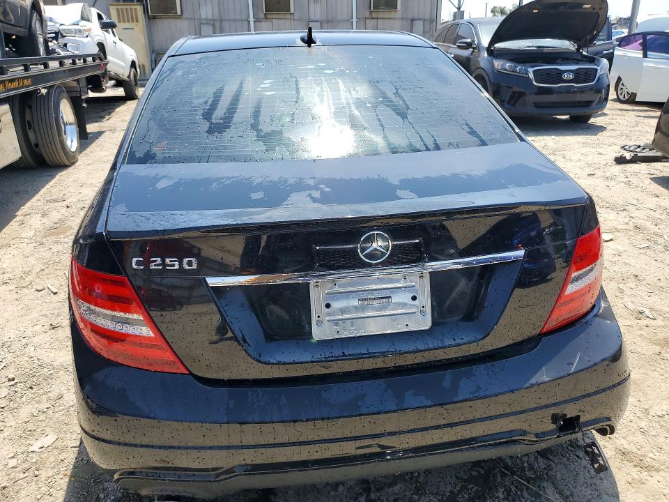 2014 Mercedes-benz C მანქანა იყიდება აუქციონზე, vin: WDDGF4HB3EG249441, აუქციონის ნომერი: 51883936