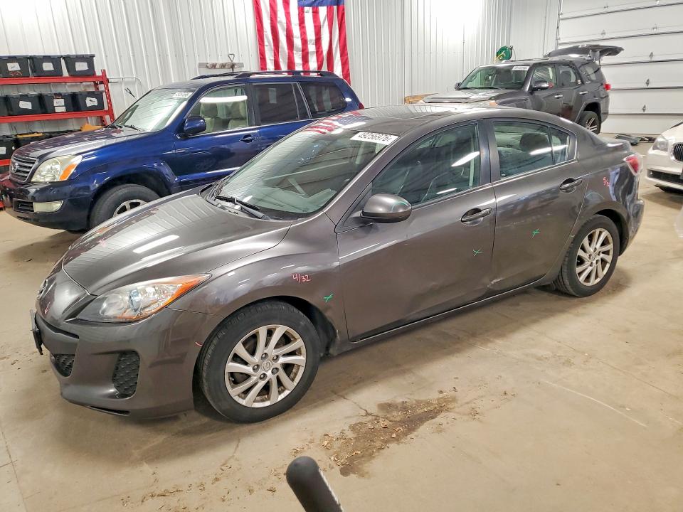 49256976 :رقم المزاد ، JM1BL1W74C1656081 vin ، 2012 Mazda 3 مزاد بيع
