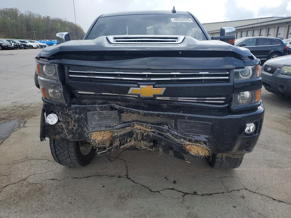 48630926 :رقم المزاد ، 1GC4K0CY7JF222899 vin ، 2018 Chevrolet Silverado مزاد بيع