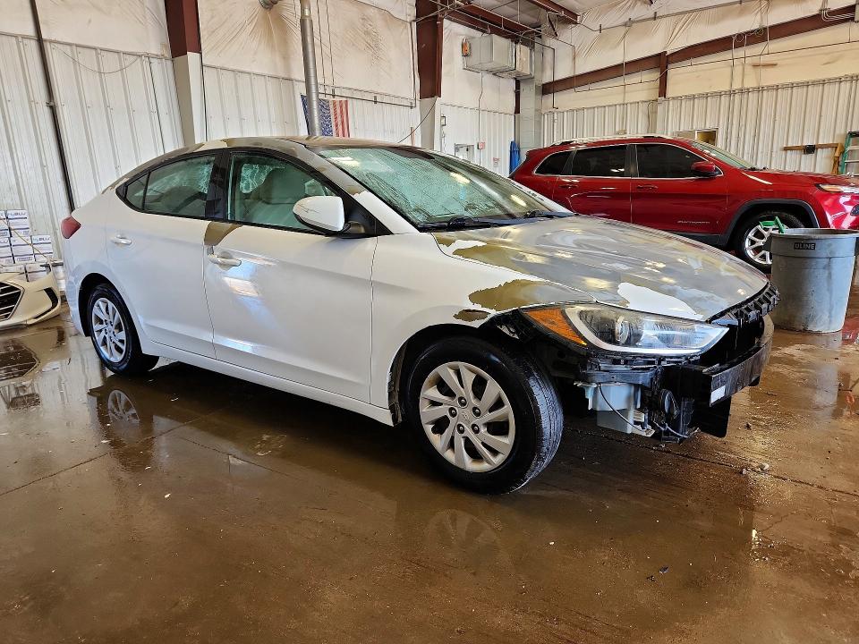 50687176 :رقم المزاد ، 5NPD74LF1HH155059 vin ، 2017 Hyundai Elantra مزاد بيع
