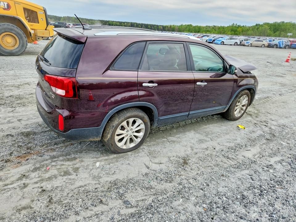 2014 Kia Sorento მანქანა იყიდება აუქციონზე, vin: 5XYKU4A7XEG432774, აუქციონის ნომერი: 48965546