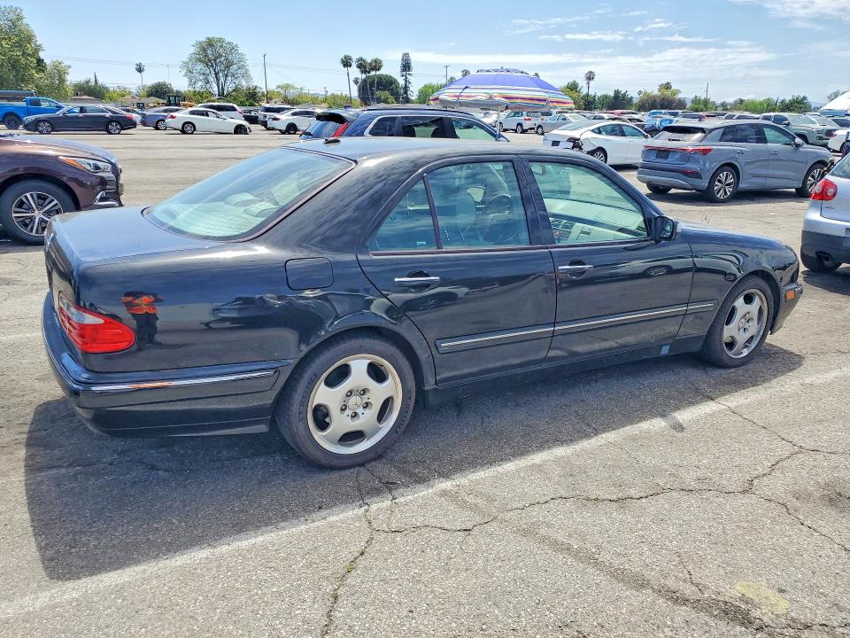 Продажа на аукционе авто 2001 Mercedes-benz E, vin: WDBJF70J31X049267, номер лота: 51195246