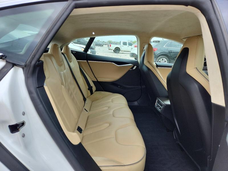 Продажа на аукционе авто 2013 Tesla Model S, vin: 5YJSA1DP0DFP04662, номер лота: 47974936