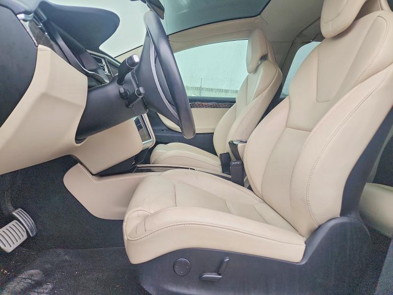Продаж на аукціоні авто 2018 Tesla Model X, vin: 5YJXCBE48JF091275, номер лоту: 50646176