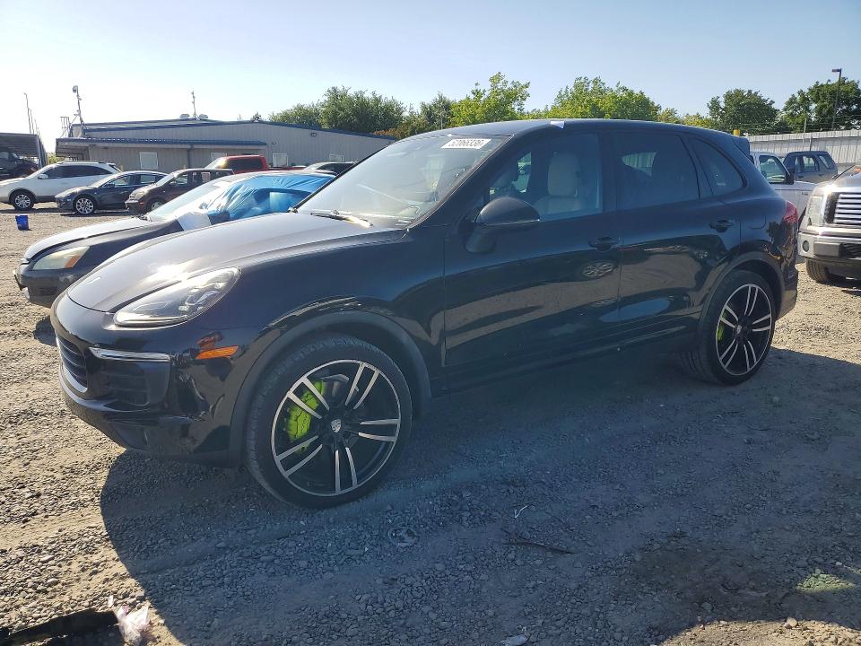 52066336 :رقم المزاد ، WP1AE2A23GLA16525 vin ، 2016 Porsche Cayenne مزاد بيع