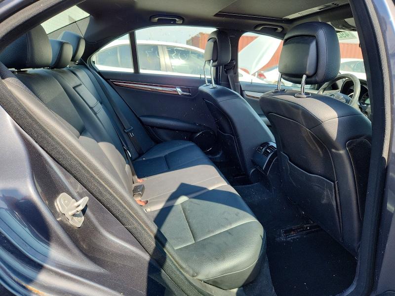 49218266 :رقم المزاد ، WDDGF5EB6AR103303 vin ، 2010 Mercedes-benz C مزاد بيع