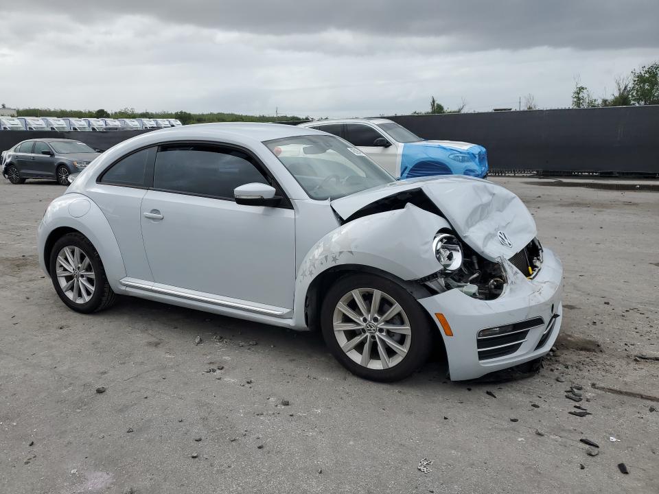 48539546 :رقم المزاد ، 3VWJ17AT6HM612907 vin ، 2017 Volkswagen Beetle مزاد بيع