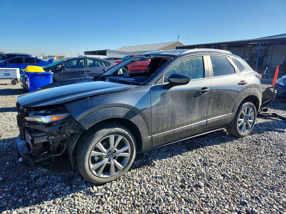 47743426 :رقم المزاد ، 3MVDMBCM8PM588431 vin ، 2023 Mazda Cx-30 مزاد بيع