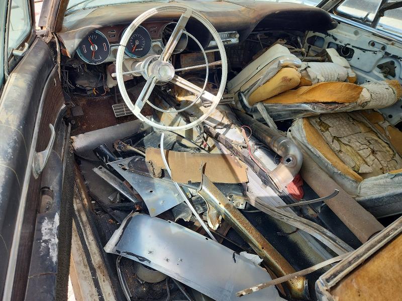 49477446 :رقم المزاد ، 3Y87Z155998 vin ، 1962 Ford Thunderbird مزاد بيع