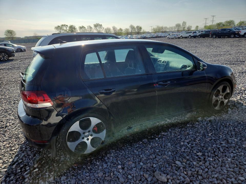 49565056 :رقم المزاد ، WVWHV7AJ7BW200782 vin ، 2011 Volkswagen Gti مزاد بيع