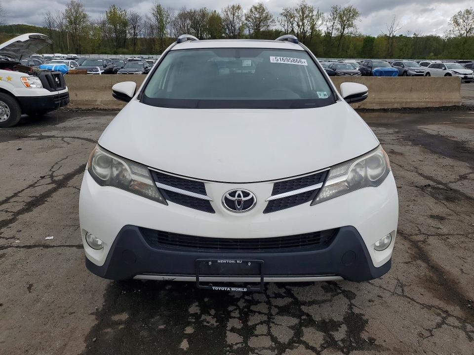 2015 Toyota Rav4 მანქანა იყიდება აუქციონზე, vin: JTMRFREV7FD126632, აუქციონის ნომერი: 51695866