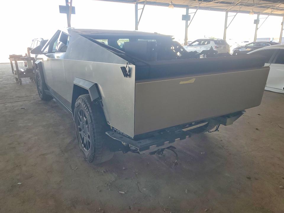 2024 Tesla Cybertruck მანქანა იყიდება აუქციონზე, vin: 7G2CEHEDXRA015865, აუქციონის ნომერი: 48843046
