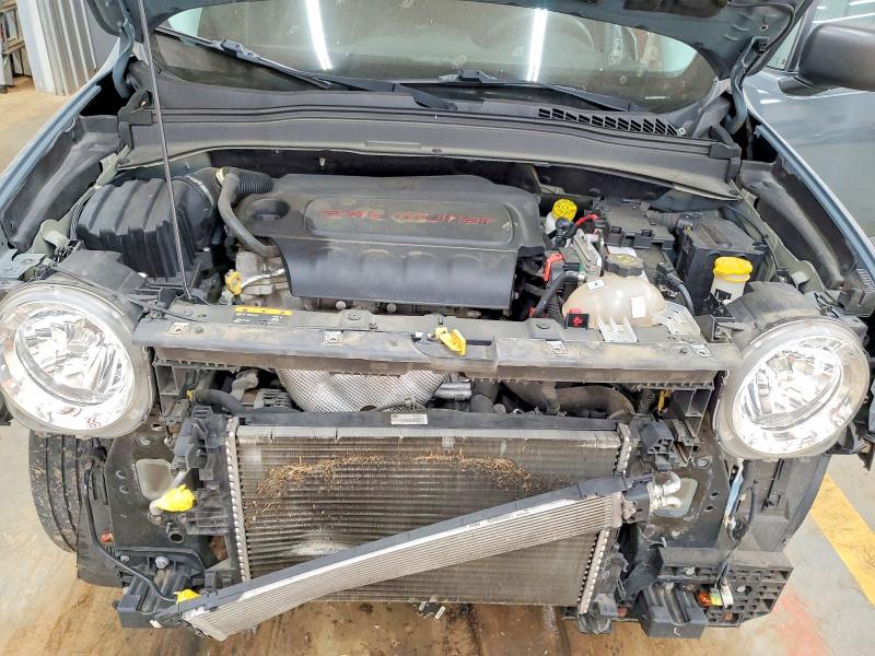 2017 Jeep Renegade მანქანა იყიდება აუქციონზე, vin: ZACCJBABXHPF33811, აუქციონის ნომერი: 50994536