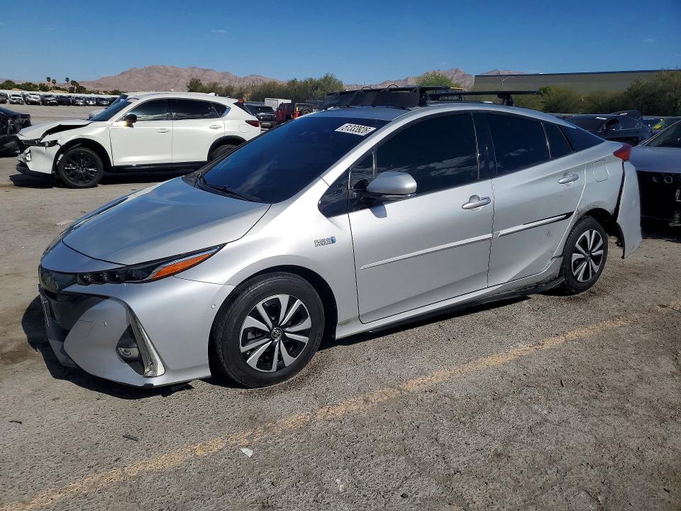 Продаж на аукціоні авто 2017 Toyota Prius Prime, vin: JTDKARFP7H3009481, номер лоту: 51333926