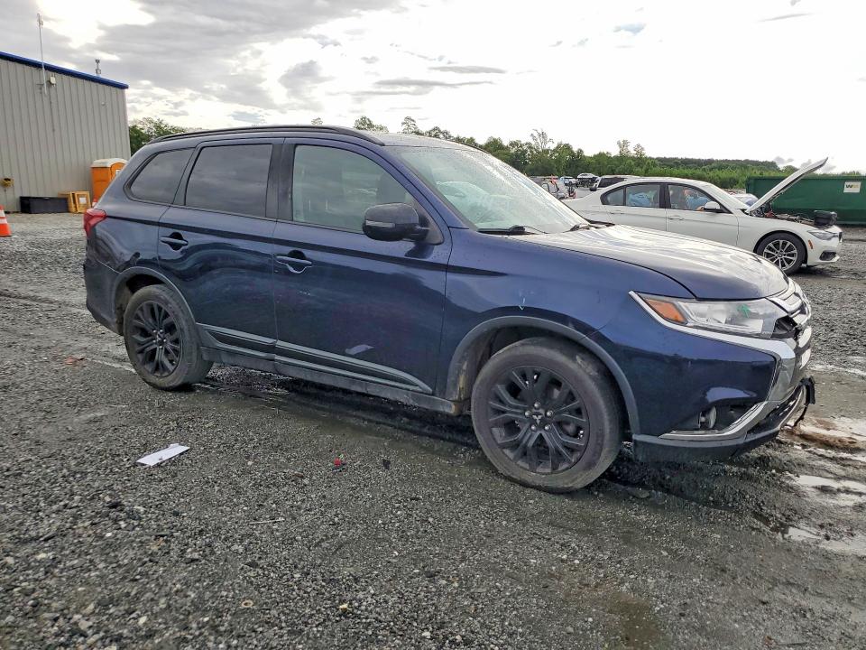 Продаж на аукціоні авто 2018 Mitsubishi Outlander, vin: JA4AD3A37JZ018666, номер лоту: 51763836