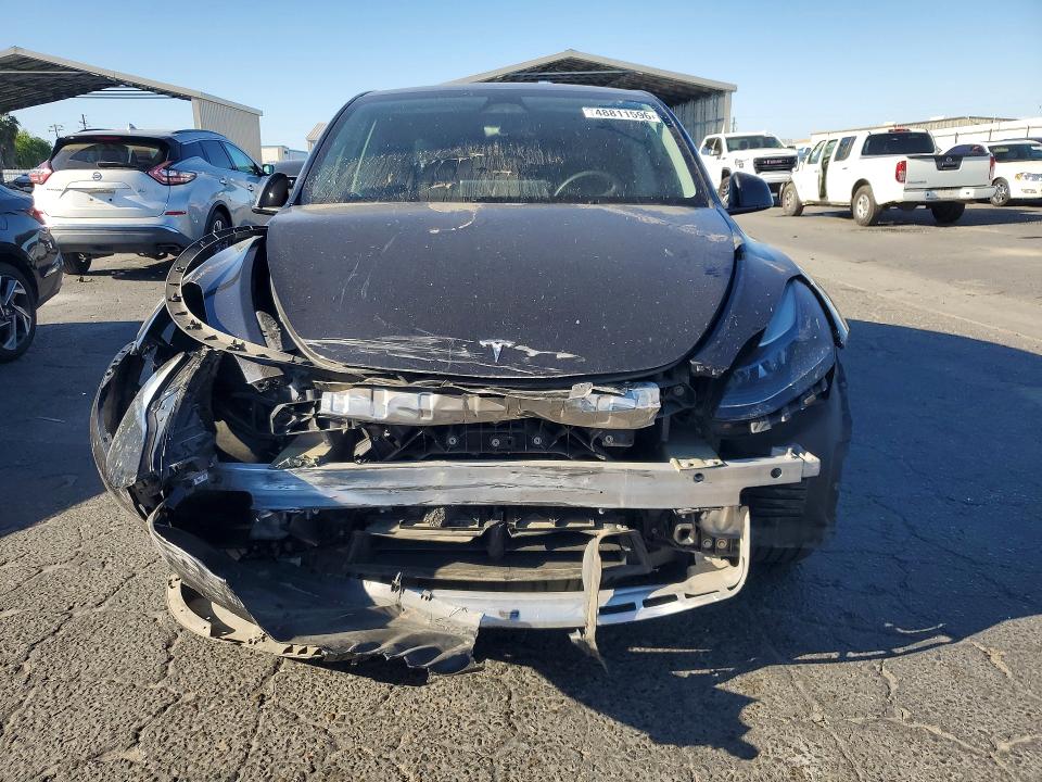 2024 Tesla Model Y მანქანა იყიდება აუქციონზე, vin: 7SAYGDED9RF073242, აუქციონის ნომერი: 48811596