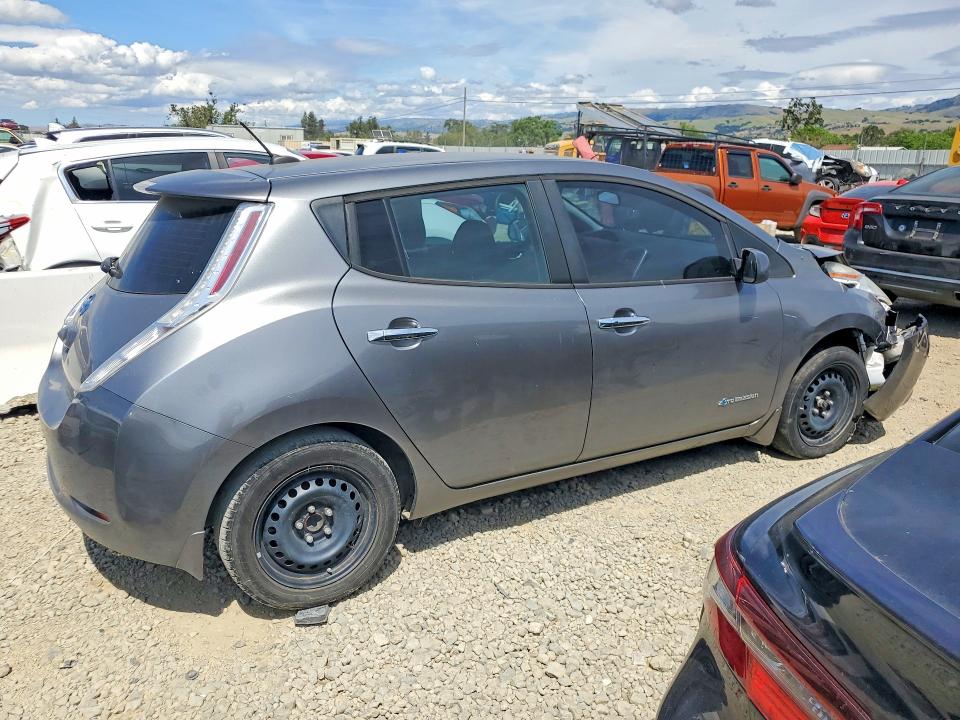 49475366 :رقم المزاد ، 1N4AZ0CP0GC300963 vin ، 2016 Nissan Leaf مزاد بيع