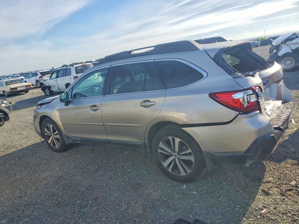Продаж на аукціоні авто 2018 Subaru Outback, vin: 4S4BSANC6J3348957, номер лоту: 49856346