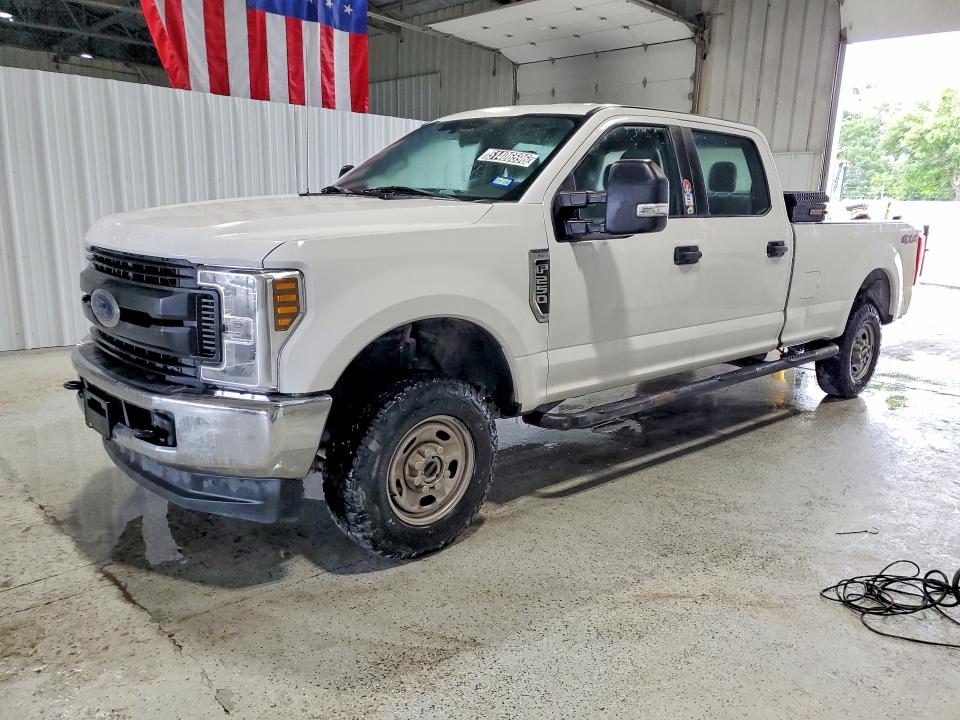 51406596 :رقم المزاد ، 1FT7W2B65JED06271 vin ، 2018 Ford F250 مزاد بيع
