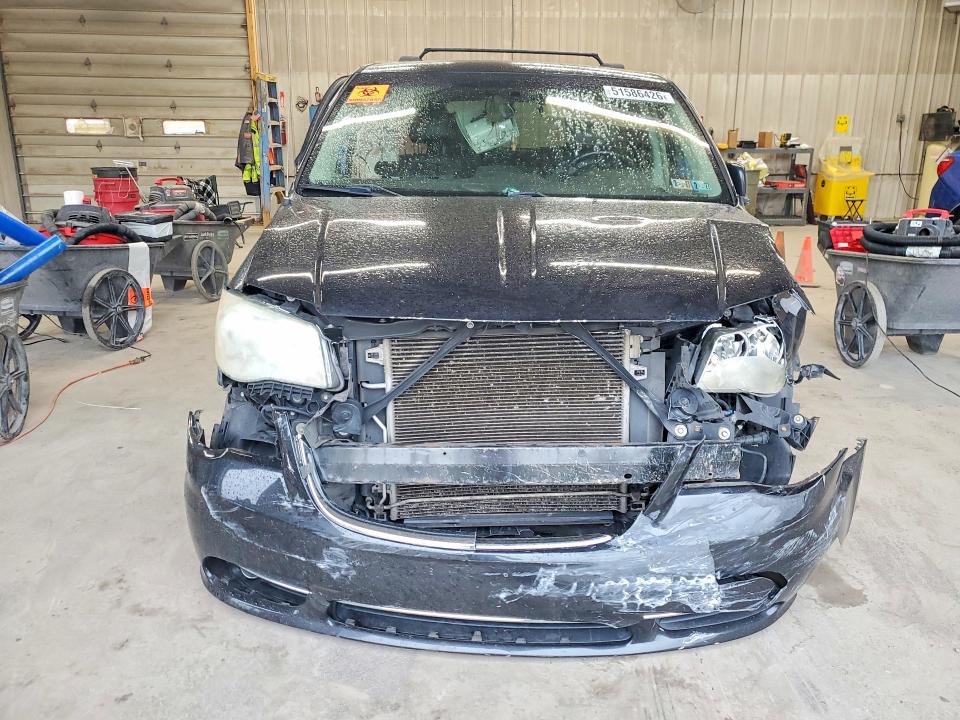 Продажа на аукционе авто 2011 Chrysler Town & Country, vin: 2A4RR8DG4BR630383, номер лота: 51586426