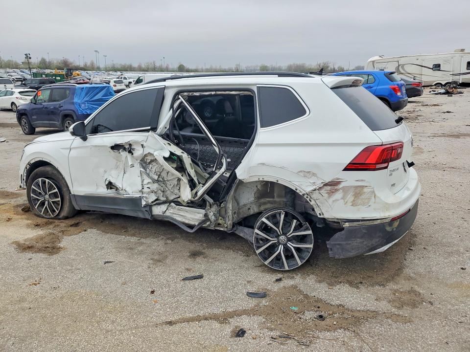 47831636 :رقم المزاد ، 3VV2B7AX1MM035495 vin ، 2021 Volkswagen Tiguan مزاد بيع