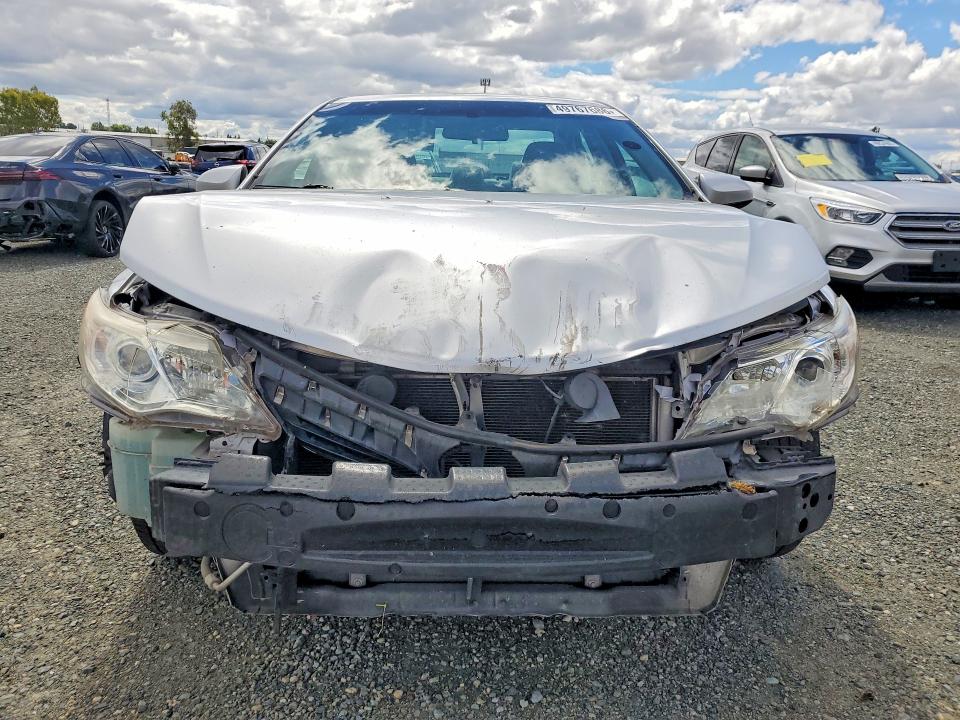 49767686 :رقم المزاد ، 4T1BF1FK7EU357094 vin ، 2014 Toyota Camry مزاد بيع