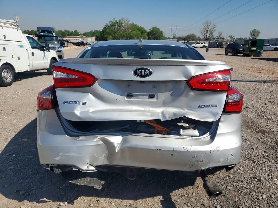 Продаж на аукціоні авто 2015 Kia Forte, vin: KNAFZ4A80F5378422, номер лоту: 48687716
