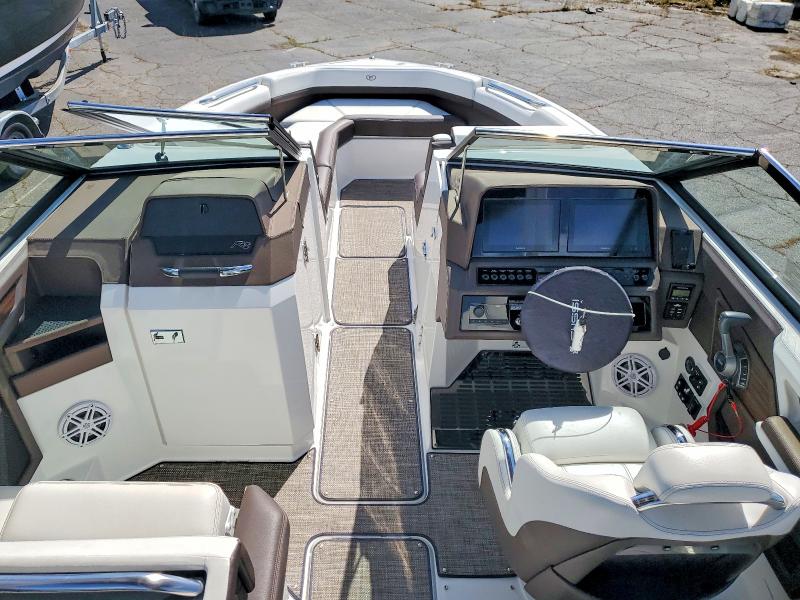 49516506 :رقم المزاد ، FGER8105A222 vin ، 2022 Cobalt Boat مزاد بيع
