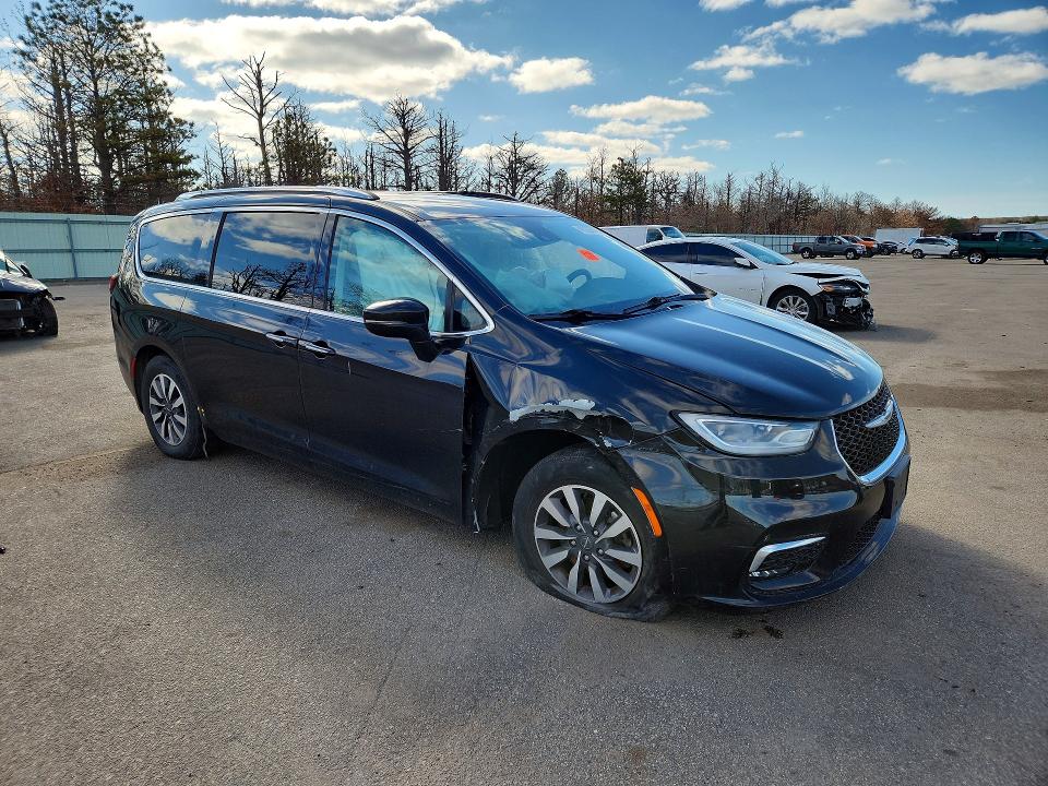 Auction sale of the 2021 Chrysler Pacifica, vin: 2C4RC1BG8MR515158, lot number: 48686886