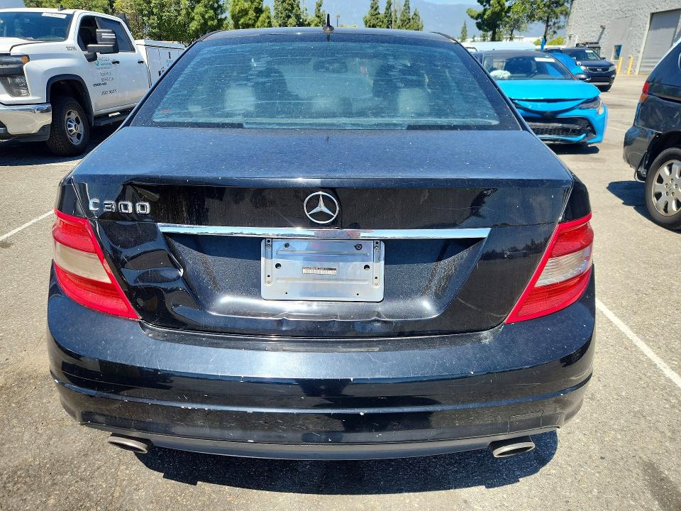 48833616 :رقم المزاد ، WDDGF5EB6AR128251 vin ، 2010 Mercedes-benz C مزاد بيع