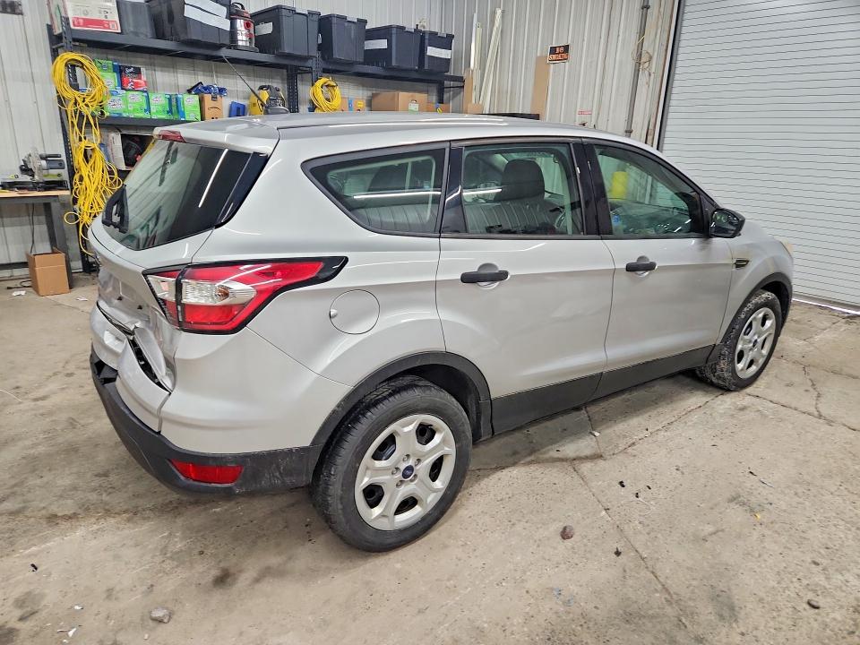 Продаж на аукціоні авто 2017 Ford Escape, vin: 1FMCU0F7XHUA03610, номер лоту: 51186266
