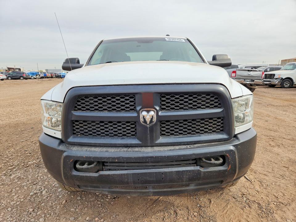 50302456 :رقم المزاد ، 3C6TR5CT1JG378127 vin ، 2018 Ram 2500 مزاد بيع