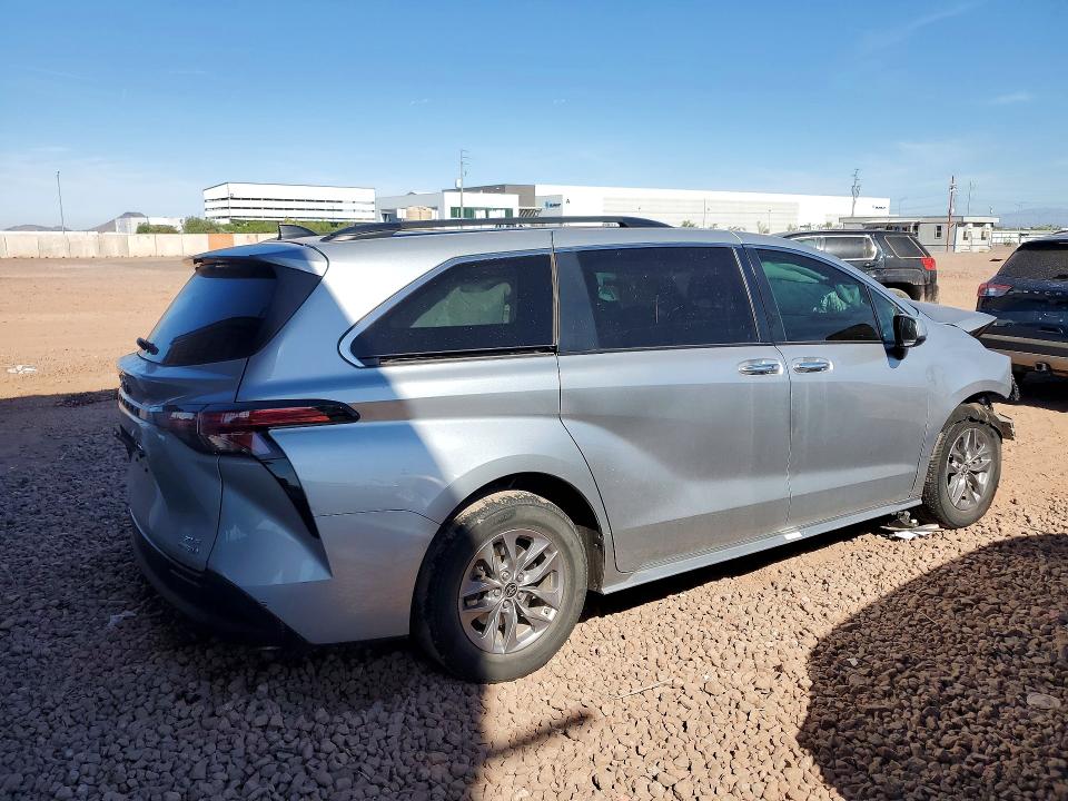 Продаж на аукціоні авто 2022 Toyota Sienna, vin: 5TDJSKFC9NS044854, номер лоту: 49318456