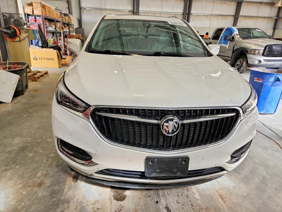 51267256 :رقم المزاد ، 5GAEVBKW8MJ227653 vin ، 2021 Buick Enclave مزاد بيع