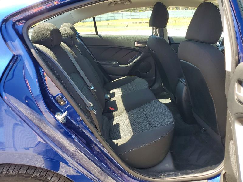 51180686 :رقم المزاد ، 3KPFK4A72HE158866 vin ، 2017 Kia Forte مزاد بيع